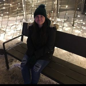 Meet your Posher, Melissa